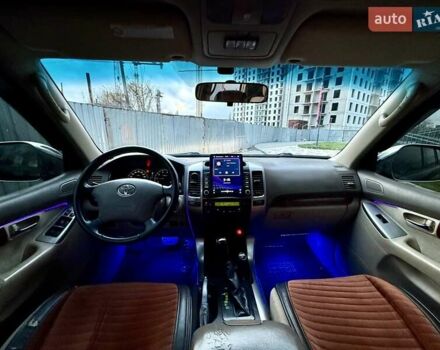 Черный Тойота Ленд Крузер Прадо, объемом двигателя 4 л и пробегом 331 тыс. км за 10999 $, фото 34 на Automoto.ua