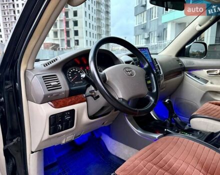 Черный Тойота Ленд Крузер Прадо, объемом двигателя 4 л и пробегом 331 тыс. км за 10999 $, фото 60 на Automoto.ua