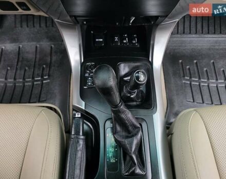 Чорний Тойота Ленд Крузер Прадо, об'ємом двигуна 4 л та пробігом 260 тис. км за 12999 $, фото 34 на Automoto.ua