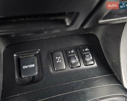 Чорний Тойота Ленд Крузер Прадо, об'ємом двигуна 4 л та пробігом 260 тис. км за 12999 $, фото 31 на Automoto.ua