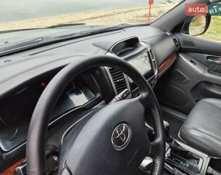 Черный Тойота Ленд Крузер Прадо, объемом двигателя 3.96 л и пробегом 288 тыс. км за 14100 $, фото 3 на Automoto.ua