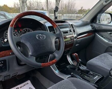 Черный Тойота Ленд Крузер Прадо, объемом двигателя 2.7 л и пробегом 223 тыс. км за 10900 $, фото 16 на Automoto.ua