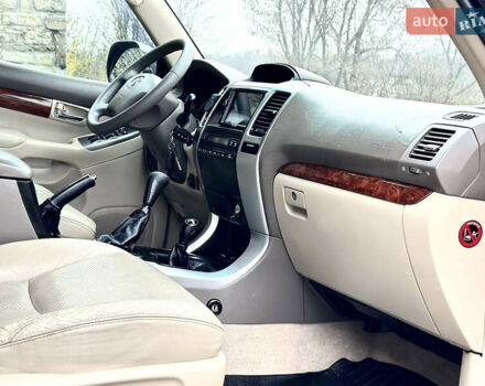 Черный Тойота Ленд Крузер Прадо, объемом двигателя 4 л и пробегом 285 тыс. км за 15800 $, фото 52 на Automoto.ua