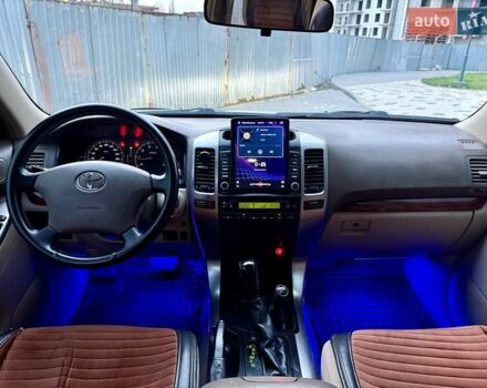 Черный Тойота Ленд Крузер Прадо, объемом двигателя 4 л и пробегом 331 тыс. км за 10999 $, фото 33 на Automoto.ua