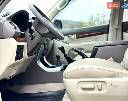 Черный Тойота Ленд Крузер Прадо, объемом двигателя 4 л и пробегом 285 тыс. км за 15800 $, фото 80 на Automoto.ua