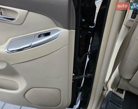 Чорний Тойота Ленд Крузер Прадо, об'ємом двигуна 4 л та пробігом 260 тис. км за 12999 $, фото 63 на Automoto.ua