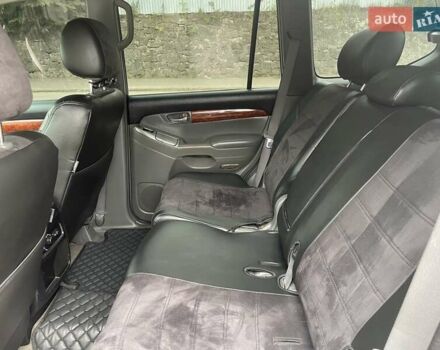 Черный Тойота Ленд Крузер Прадо, объемом двигателя 3.96 л и пробегом 290 тыс. км за 15550 $, фото 17 на Automoto.ua