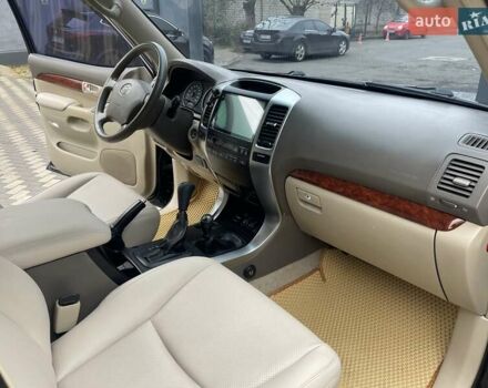 Чорний Тойота Ленд Крузер Прадо, об'ємом двигуна 3.96 л та пробігом 246 тис. км за 13999 $, фото 10 на Automoto.ua