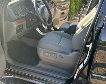 Чорний Тойота Ленд Крузер Прадо, об'ємом двигуна 4 л та пробігом 298 тис. км за 16000 $, фото 6 на Automoto.ua