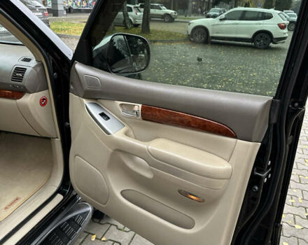 Черный Тойота Ленд Крузер Прадо, объемом двигателя 4 л и пробегом 207 тыс. км за 18300 $, фото 13 на Automoto.ua