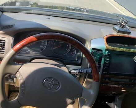 Черный Тойота Ленд Крузер Прадо, объемом двигателя 3.96 л и пробегом 237 тыс. км за 13500 $, фото 12 на Automoto.ua