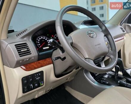 Чорний Тойота Ленд Крузер Прадо, об'ємом двигуна 4 л та пробігом 260 тис. км за 12999 $, фото 42 на Automoto.ua