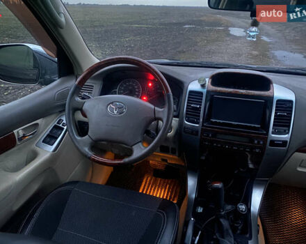 Черный Тойота Ленд Крузер Прадо, объемом двигателя 3.96 л и пробегом 419 тыс. км за 15900 $, фото 18 на Automoto.ua