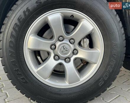 Чорний Тойота Ленд Крузер Прадо, об'ємом двигуна 4 л та пробігом 254 тис. км за 16200 $, фото 14 на Automoto.ua