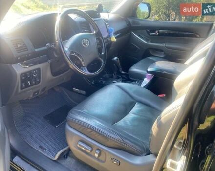 Чорний Тойота Ленд Крузер Прадо, об'ємом двигуна 4 л та пробігом 223 тис. км за 19099 $, фото 14 на Automoto.ua