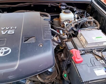 Черный Тойота Ленд Крузер Прадо, объемом двигателя 40 л и пробегом 269 тыс. км за 18800 $, фото 10 на Automoto.ua