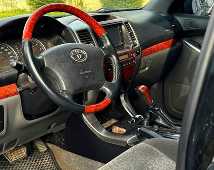 Черный Тойота Ленд Крузер Прадо, объемом двигателя 2.7 л и пробегом 188 тыс. км за 15000 $, фото 3 на Automoto.ua