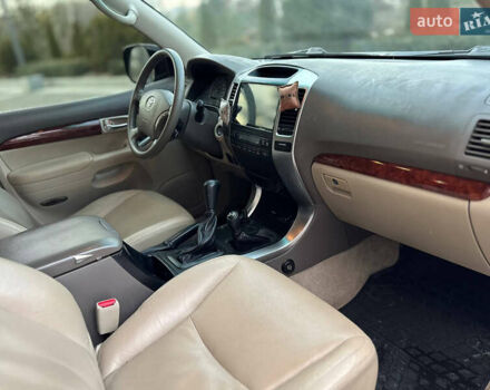 Черный Тойота Ленд Крузер Прадо, объемом двигателя 3.96 л и пробегом 226 тыс. км за 15900 $, фото 10 на Automoto.ua