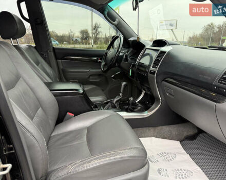 Чорний Тойота Ленд Крузер Прадо, об'ємом двигуна 3.96 л та пробігом 281 тис. км за 15900 $, фото 10 на Automoto.ua