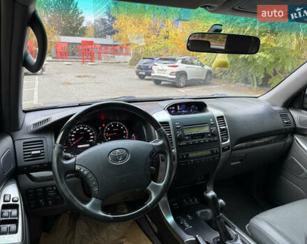 Черный Тойота Ленд Крузер Прадо, объемом двигателя 4 л и пробегом 362 тыс. км за 14000 $, фото 9 на Automoto.ua