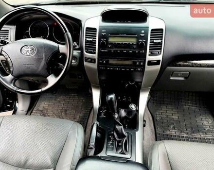 Черный Тойота Ленд Крузер Прадо, объемом двигателя 3.96 л и пробегом 170 тыс. км за 18700 $, фото 9 на Automoto.ua