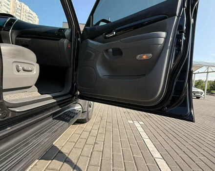 Черный Тойота Ленд Крузер Прадо, объемом двигателя 4 л и пробегом 225 тыс. км за 16000 $, фото 3 на Automoto.ua