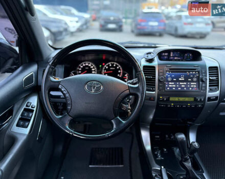 Чорний Тойота Ленд Крузер Прадо, об'ємом двигуна 3.96 л та пробігом 193 тис. км за 18999 $, фото 13 на Automoto.ua