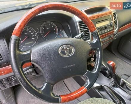 Черный Тойота Ленд Крузер Прадо, объемом двигателя 2.7 л и пробегом 128 тыс. км за 15000 $, фото 23 на Automoto.ua