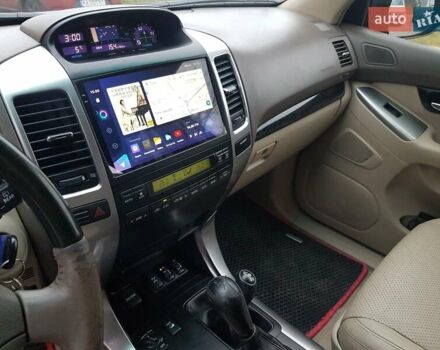 Чорний Тойота Ленд Крузер Прадо, об'ємом двигуна 4 л та пробігом 247 тис. км за 16750 $, фото 12 на Automoto.ua