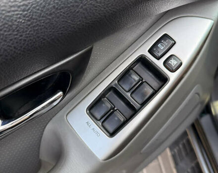 Черный Тойота Ленд Крузер Прадо, объемом двигателя 4 л и пробегом 225 тыс. км за 16000 $, фото 15 на Automoto.ua