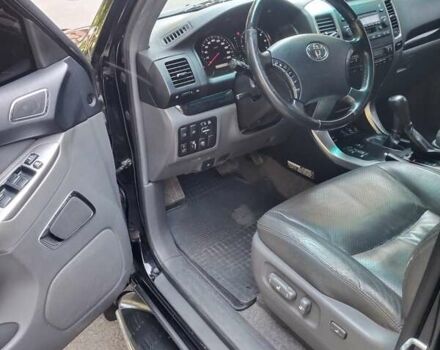 Черный Тойота Ленд Крузер Прадо, объемом двигателя 4 л и пробегом 112 тыс. км за 23500 $, фото 9 на Automoto.ua