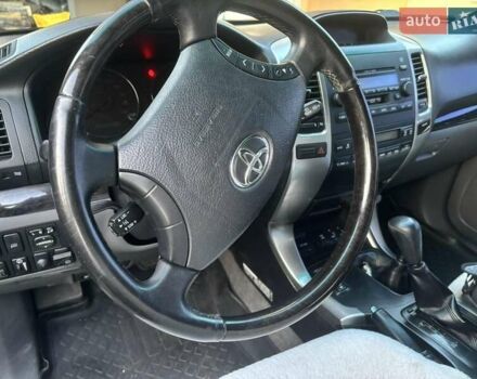 Черный Тойота Ленд Крузер Прадо, объемом двигателя 3.96 л и пробегом 395 тыс. км за 16900 $, фото 14 на Automoto.ua