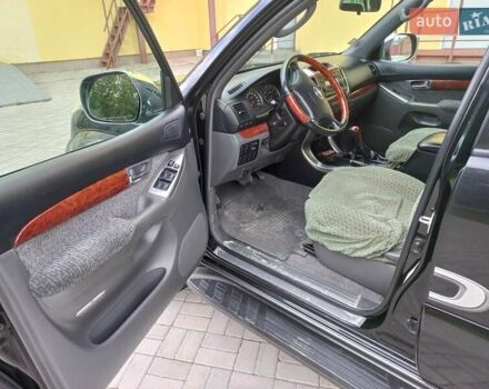 Черный Тойота Ленд Крузер Прадо, объемом двигателя 2.7 л и пробегом 128 тыс. км за 15000 $, фото 5 на Automoto.ua