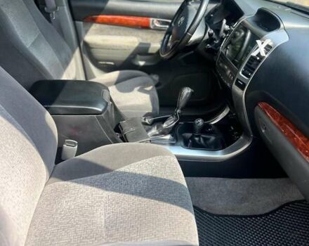 Чорний Тойота Ленд Крузер Прадо, об'ємом двигуна 4 л та пробігом 280 тис. км за 15000 $, фото 17 на Automoto.ua