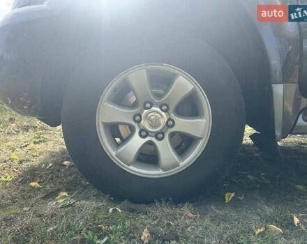 Чорний Тойота Ленд Крузер Прадо, об'ємом двигуна 4 л та пробігом 221 тис. км за 18300 $, фото 6 на Automoto.ua