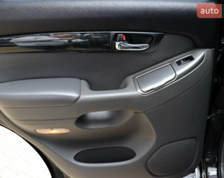 Чорний Тойота Ленд Крузер Прадо, об'ємом двигуна 4 л та пробігом 591 тис. км за 15900 $, фото 38 на Automoto.ua