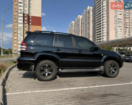 Черный Тойота Ленд Крузер Прадо, объемом двигателя 4 л и пробегом 225 тыс. км за 16000 $, фото 1 на Automoto.ua
