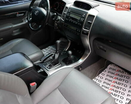 Чорний Тойота Ленд Крузер Прадо, об'ємом двигуна 4 л та пробігом 591 тис. км за 15900 $, фото 32 на Automoto.ua