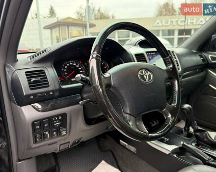 Черный Тойота Ленд Крузер Прадо, объемом двигателя 3.96 л и пробегом 281 тыс. км за 14500 $, фото 15 на Automoto.ua