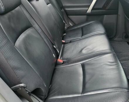 Черный Тойота Ленд Крузер Прадо, объемом двигателя 3.96 л и пробегом 202 тыс. км за 22999 $, фото 9 на Automoto.ua