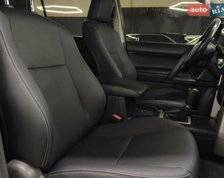 Черный Тойота Ленд Крузер Прадо, объемом двигателя 2.98 л и пробегом 290 тыс. км за 21999 $, фото 16 на Automoto.ua