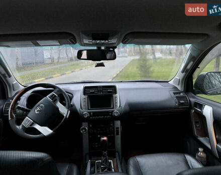 Черный Тойота Ленд Крузер Прадо, объемом двигателя 4 л и пробегом 242 тыс. км за 25000 $, фото 20 на Automoto.ua