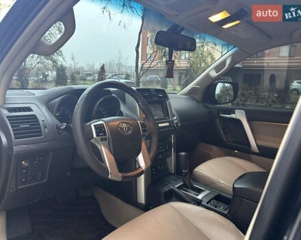 Черный Тойота Ленд Крузер Прадо, объемом двигателя 4 л и пробегом 193 тыс. км за 25000 $, фото 28 на Automoto.ua