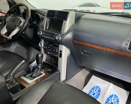 Черный Тойота Ленд Крузер Прадо, объемом двигателя 3 л и пробегом 230 тыс. км за 19950 $, фото 10 на Automoto.ua