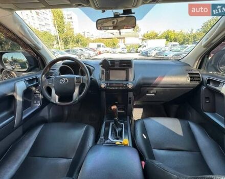 Черный Тойота Ленд Крузер Прадо, объемом двигателя 2.69 л и пробегом 338 тыс. км за 20000 $, фото 13 на Automoto.ua