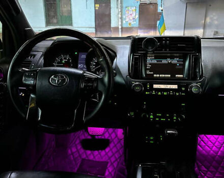 Черный Тойота Ленд Крузер Прадо, объемом двигателя 4 л и пробегом 243 тыс. км за 21500 $, фото 9 на Automoto.ua