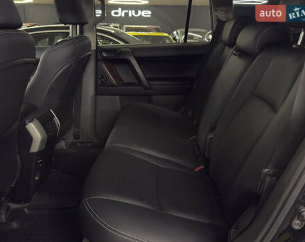 Черный Тойота Ленд Крузер Прадо, объемом двигателя 2.98 л и пробегом 290 тыс. км за 21999 $, фото 19 на Automoto.ua