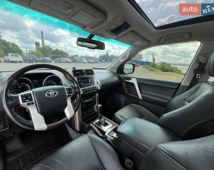 Черный Тойота Ленд Крузер Прадо, объемом двигателя 4 л и пробегом 165 тыс. км за 30000 $, фото 4 на Automoto.ua