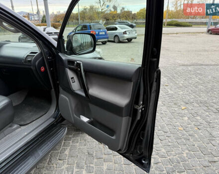 Чорний Тойота Ленд Крузер Прадо, об'ємом двигуна 2.69 л та пробігом 267 тис. км за 17900 $, фото 19 на Automoto.ua