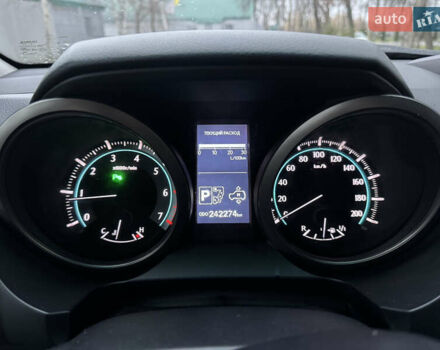 Черный Тойота Ленд Крузер Прадо, объемом двигателя 4 л и пробегом 242 тыс. км за 25000 $, фото 26 на Automoto.ua